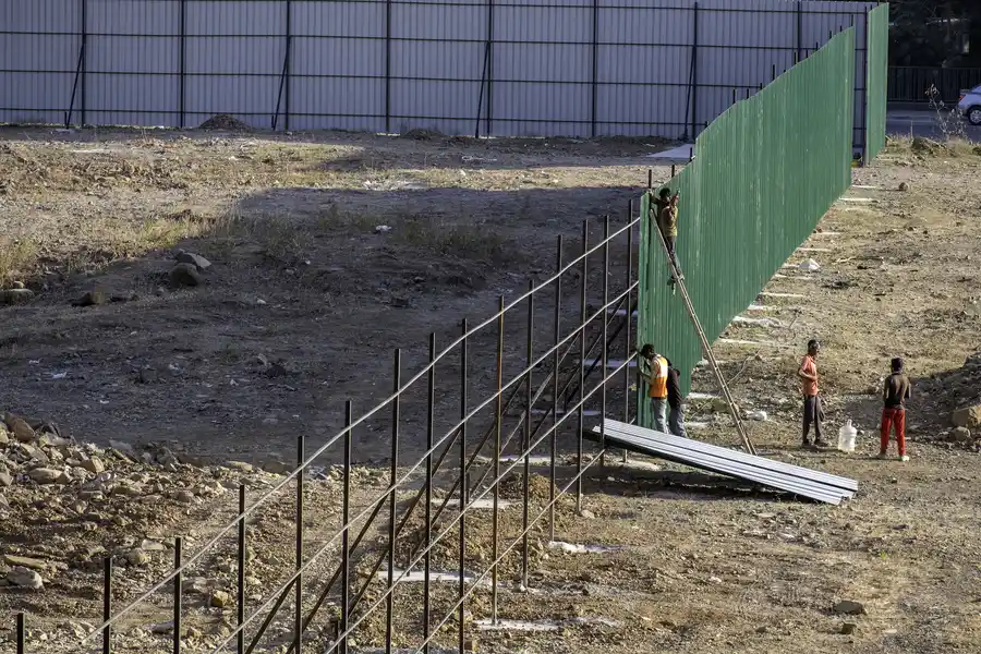 Choosing The Right Height And Gauge For Chain Link Fencing in Monroe, NC